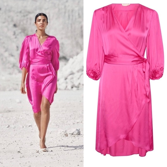 Soaked in Luxury Dresses & Skirts - Soaked in Luxury SLEline Wrap Dress in Fuchsia Fedora Size Small